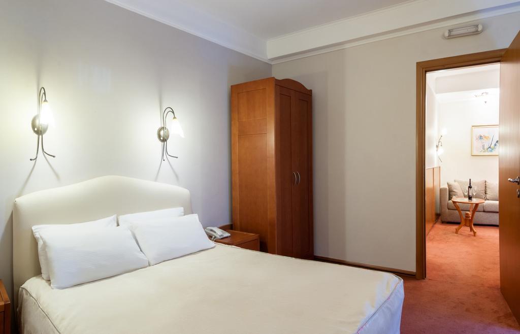 Aleksandar Hotel Vrnjacka Banja Exterior photo